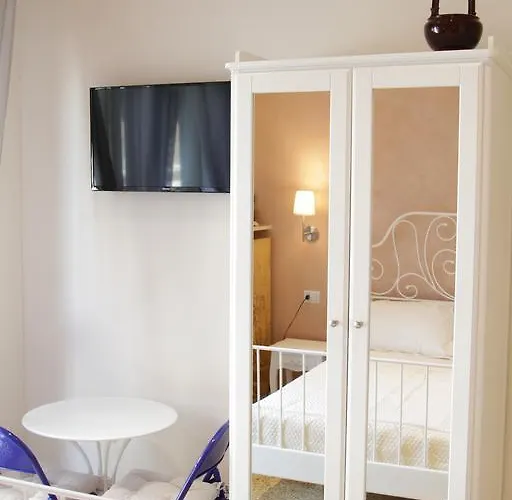 Private Bathroom Single Room